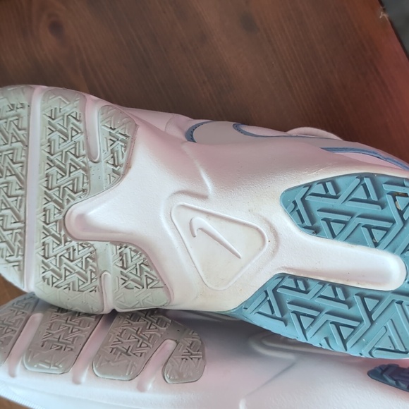 Women's Nike sneakers - Picture 4 of 4